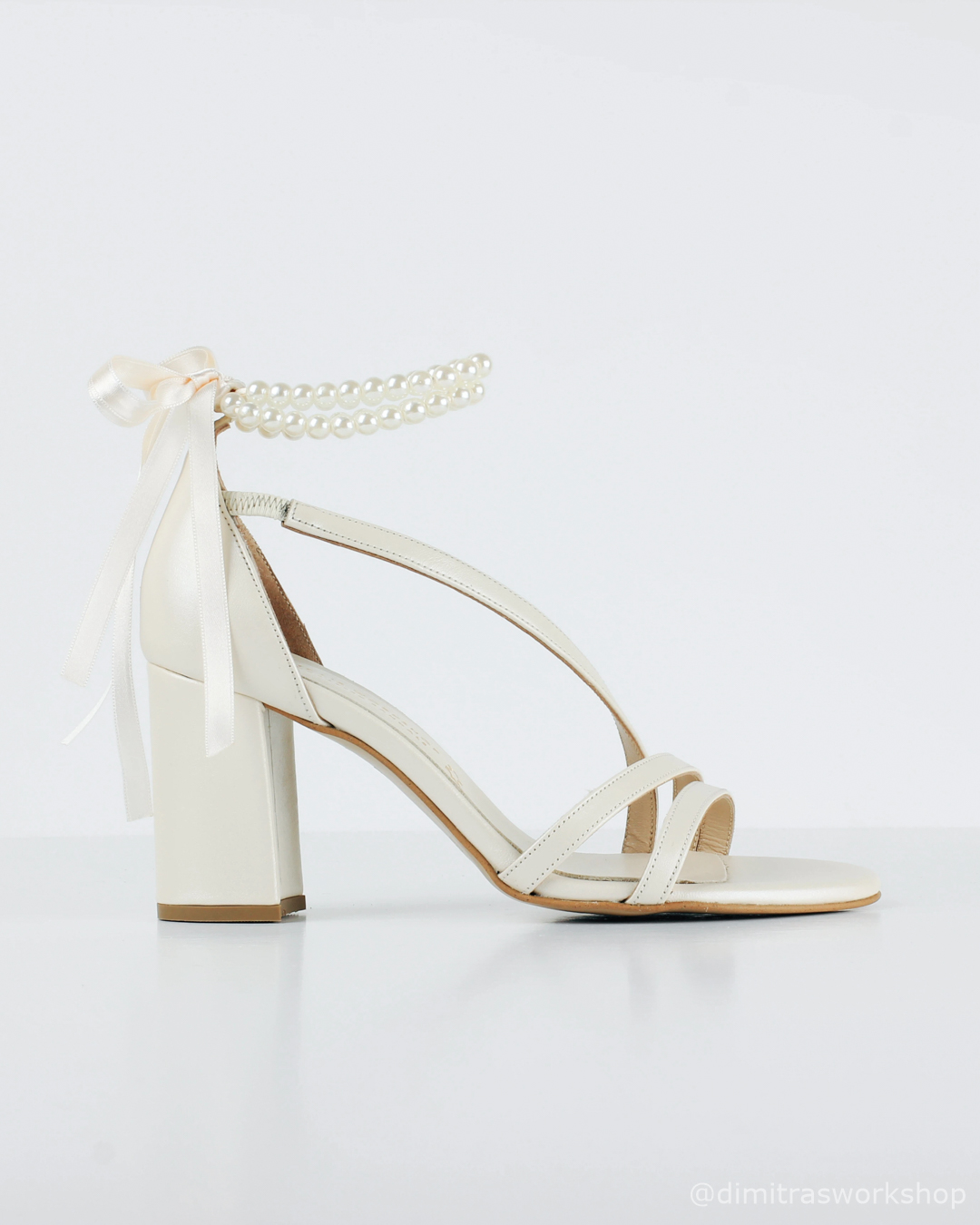 Diana Pearls– Ιβουάρ Δερμάτινο Νυφικό Πέδιλο με Πέρλες (8 εκ.)